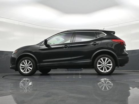 Used 2018 Nissan Rogue Sport SV w/ SV Technology Package AWD/4WD image 24