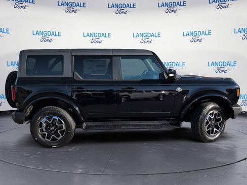 New 2025 Ford Bronco Outer Banks image 3