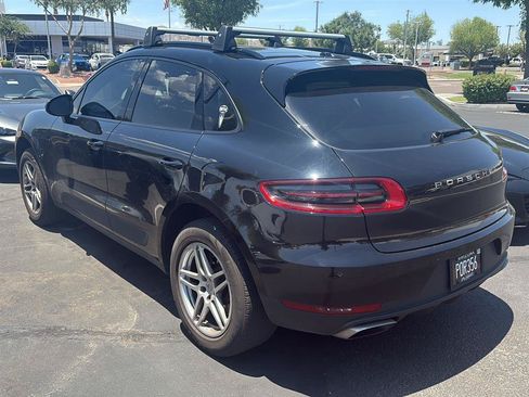 Used 2017 Porsche Macan AWD/4WD image 2