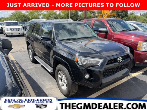 Used 2018 Toyota 4Runner SR5 Premium AWD/4WD image 1