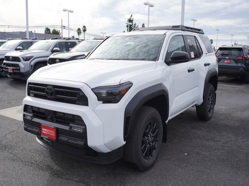 New 2026 Toyota 4Runner SR5 image 8