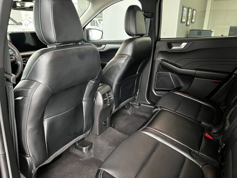 Used 2024 Ford Escape Platinum AWD/4WD image 22