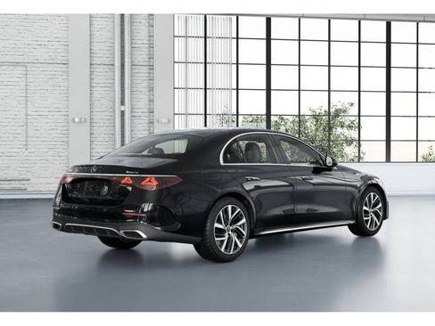 New 2027 Mercedes-Benz E 450 4MATIC Sedan image 21