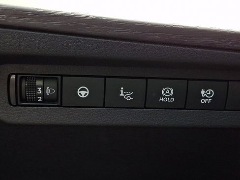 Certified 2023 Nissan Ariya FWD image 25