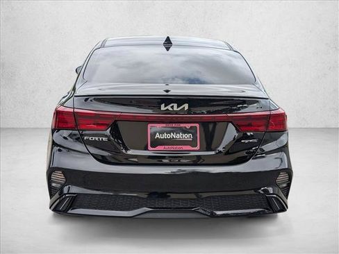 Used 2022 Kia Forte GT-Line w/ GT-Line Technology Package FWD image 7