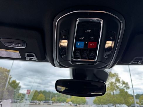 Used 2024 Jeep Grand Cherokee Limited 4xe image 37