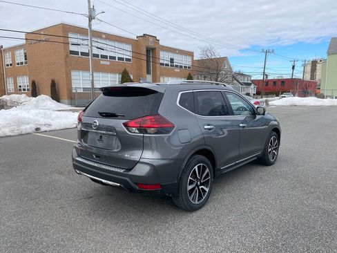 Used 2018 Nissan Rogue SL w/ Premium Package image 5
