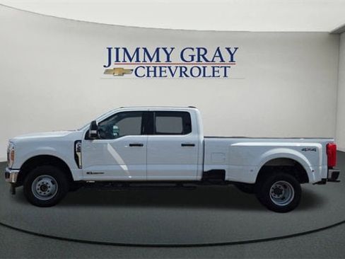 Used 2024 Ford F350 XLT image 6