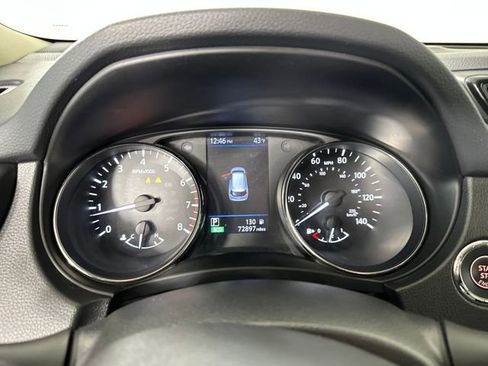 Used 2019 Nissan Rogue SV image 17