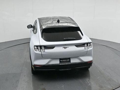 Used 2022 Ford Mustang Mach-E Premium image 43