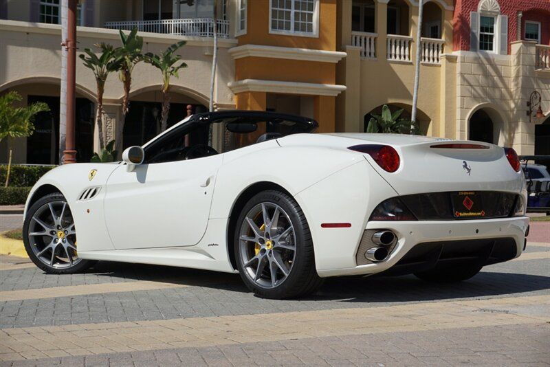 Used 2014 Ferrari California RWD image 60