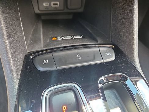 Used 2023 Chevrolet Bolt EUV Premier w/ Sun & Sound Package FWD image 28