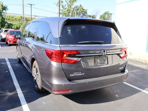Certified 2023 Honda Odyssey Touring image 7