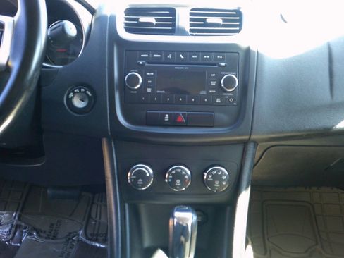 Used 2011 Dodge Avenger Mainstreet FWD image 18