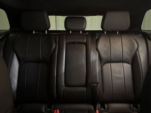 Used 2018 Land Rover Range Rover Evoque SE image 31