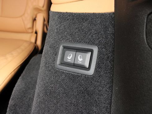 Used 2024 Jeep Grand Cherokee L Summit w/ MOPAR Finishing Package AWD/4WD image 7