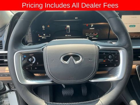 Used 2025 INFINITI QX80 Sensory AWD/4WD image 13