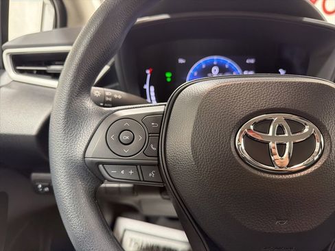 Used 2026 Toyota Corolla LE FWD image 26