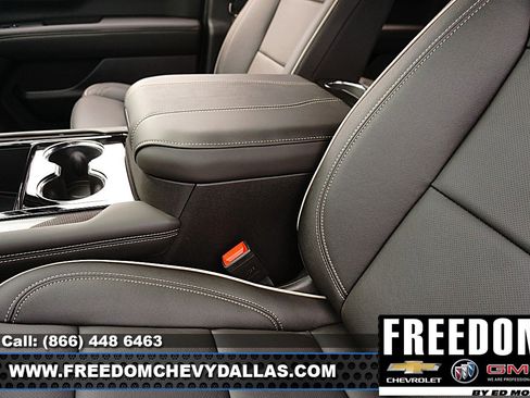 New 2026 GMC Yukon Elevation image 35