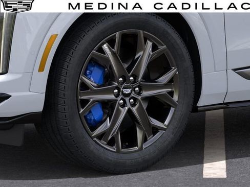 New 2026 Cadillac Optiq V AWD/4WD image 9