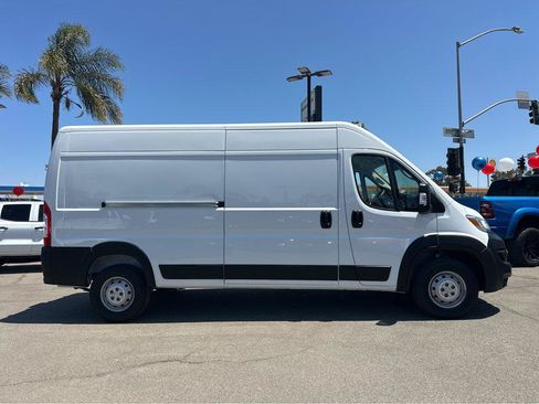 Used 2023 RAM ProMaster 2500 FWD image 41