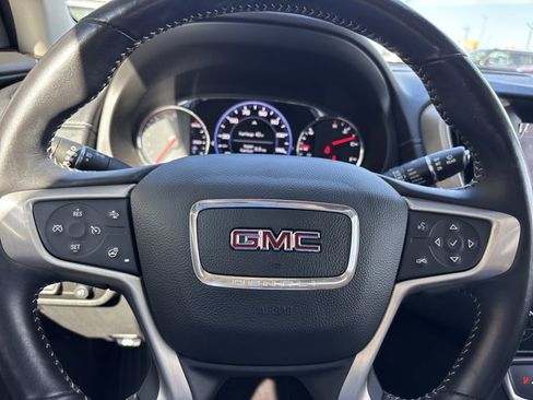 Used 2022 GMC Terrain Denali w/ Denali Premium Package AWD/4WD image 28