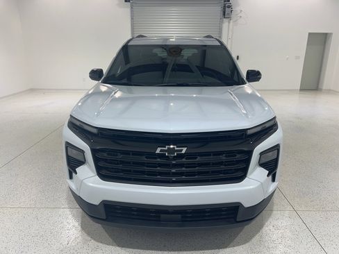 New 2026 Chevrolet Traverse LT w/ Enhanced Driving Package image 8