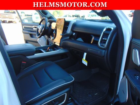 New 2026 RAM 1500 Laramie w/ Night Edition AWD/4WD image 44