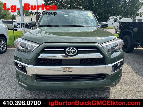 Used 2022 Toyota 4Runner Limited AWD/4WD image 2