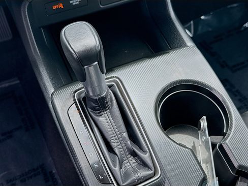 Certified 2024 Honda Civic EX-L image 15