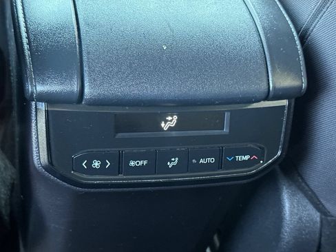 Certified 2024 Toyota Highlander LE AWD/4WD image 16