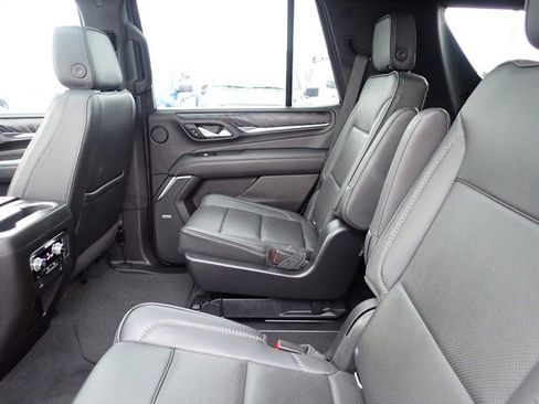 Used 2022 GMC Yukon Denali image 18