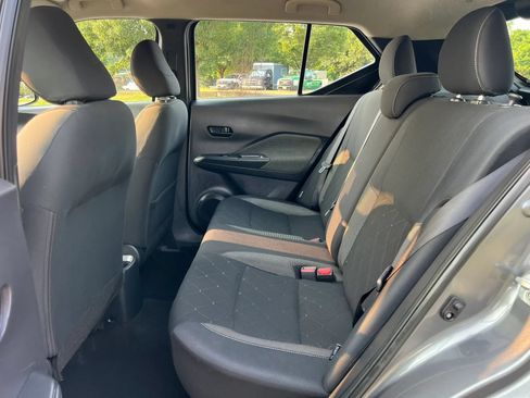 Used 2020 Nissan Kicks S FWD image 18