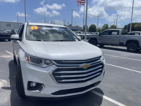 Used 2020 Chevrolet Traverse High Country FWD image 7