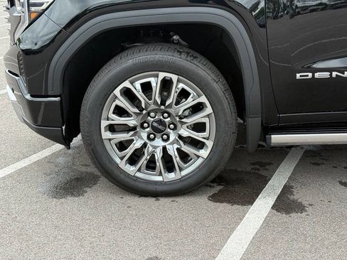 Used 2026 GMC Sierra 1500 Denali Ultimate AWD/4WD image 12