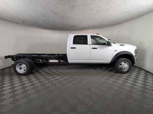 New 2026 RAM 5500 Tradesman AWD/4WD image 4