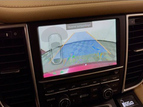 Used 2013 Porsche Panamera 4 image 14