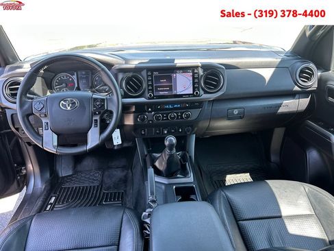Certified 2020 Toyota Tacoma TRD Off-Road w/ TRD Premium Off Road Package AWD/4WD image 14