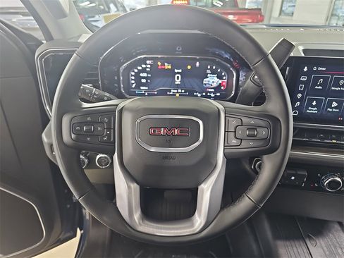 Used 2025 GMC Sierra 1500 Elevation image 19