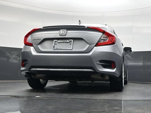 Used 2019 Honda Civic EX image 45