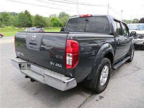 Used 2012 Nissan Frontier SV w/ SV Premium Utility Pkg AWD/4WD image 2
