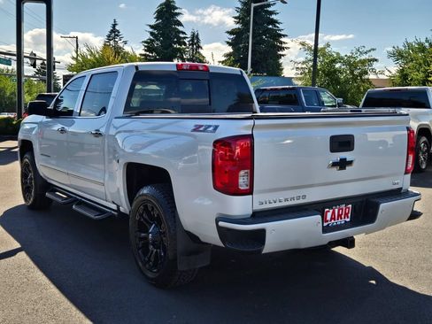 Used 2017 Chevrolet Silverado 1500 LTZ Z71 w/ LTZ Plus Package AWD/4WD image 5