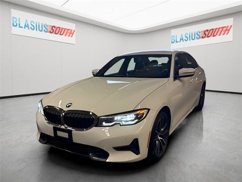 Used 2020 BMW 330i xDrive Sedan w/ Convenience Package image 7