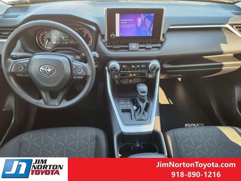 Used 2023 Toyota RAV4 XLE image 28