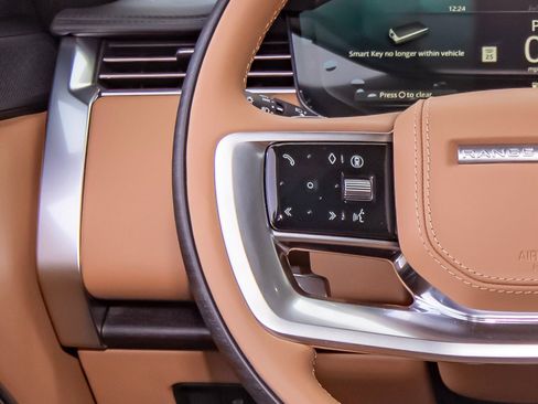 New 2025 Land Rover Range Rover Autobiography image 15