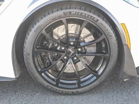Used 2017 Chevrolet Corvette Grand Sport w/ Grand Sport Heritage Package image 13