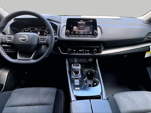 New 2026 Nissan Rogue SV FWD image 5