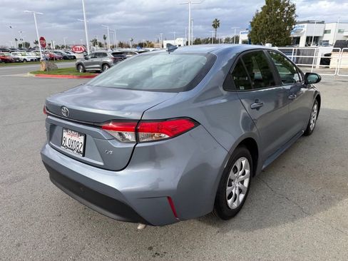 Used 2024 Toyota Corolla LE image 6