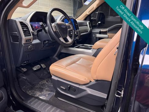 Used 2022 Ford F250 Lariat w/ Lariat Value Package image 4