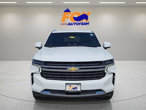 Used 2024 Chevrolet Suburban LT RWD image 8